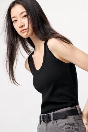 Blusa básica Uniqlo